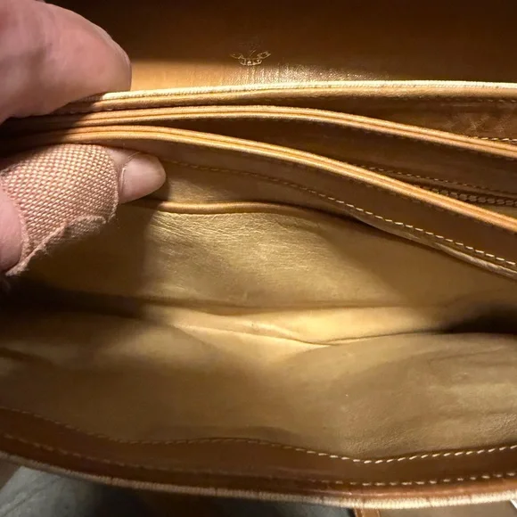 Vintage Gucci Bag - Picture 11 of 16